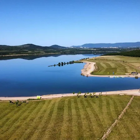 Lisci Jezero 캠프장