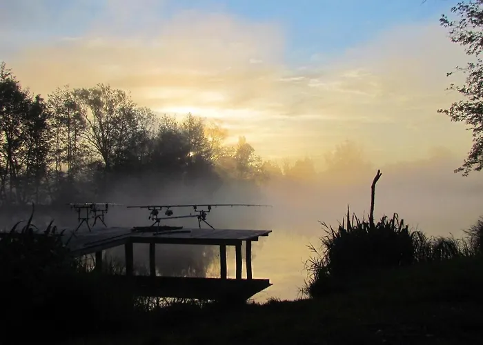 Lisci Jezero Camping